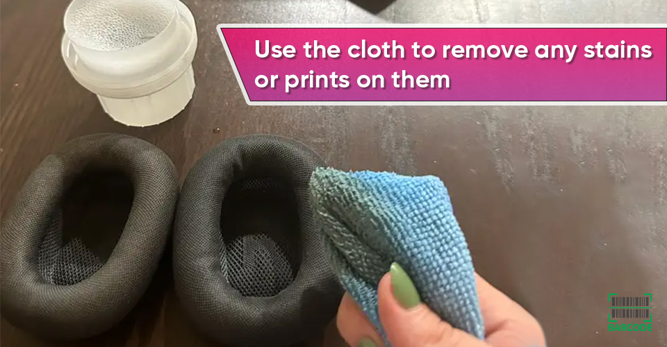 How to Clean AirPod Max Ear Cups? (with 3 Tips on Caring)